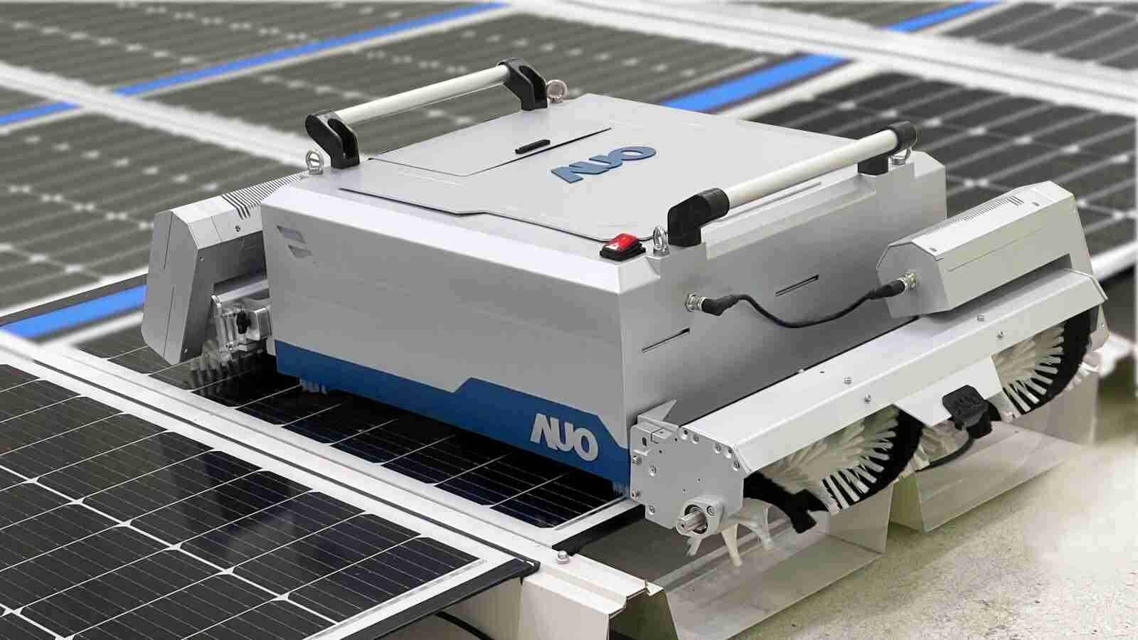 赏金国际致力EPC场域技术升级，，，，导入清洁机器人搭配传感器与AI数据分析，，大幅减少维运成本