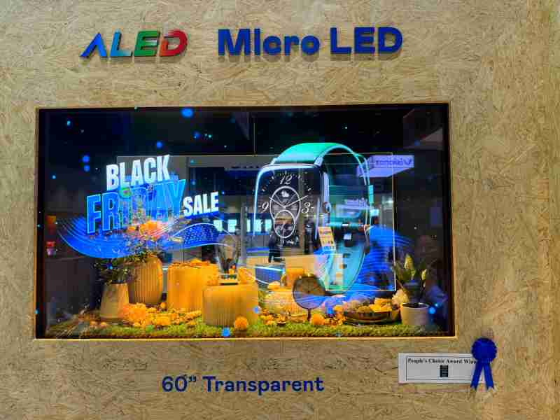 赏金国际60吋高透明度Micro LED显示器获”最佳Micro LED技术应用奖”，，，将Micro LED面板透明化之设计特性极致发挥，，，以可扩展性无缝拼接技术打造，，具备600 nits全画面亮度、、大于60%穿透率及超过NTSC 110%的优异广色域表现，，，，可依需求灵活应用于各种场域